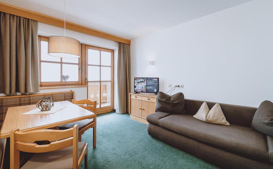 Lindlinghof Aparthotel Saalbach-Hinterglemm Exterior photo